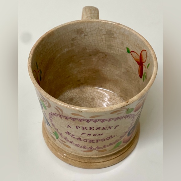 19th Century Gaudy Welsh Grape Gift Mug Inscribed "A Present From Blackpool" - Picture 7 of 16